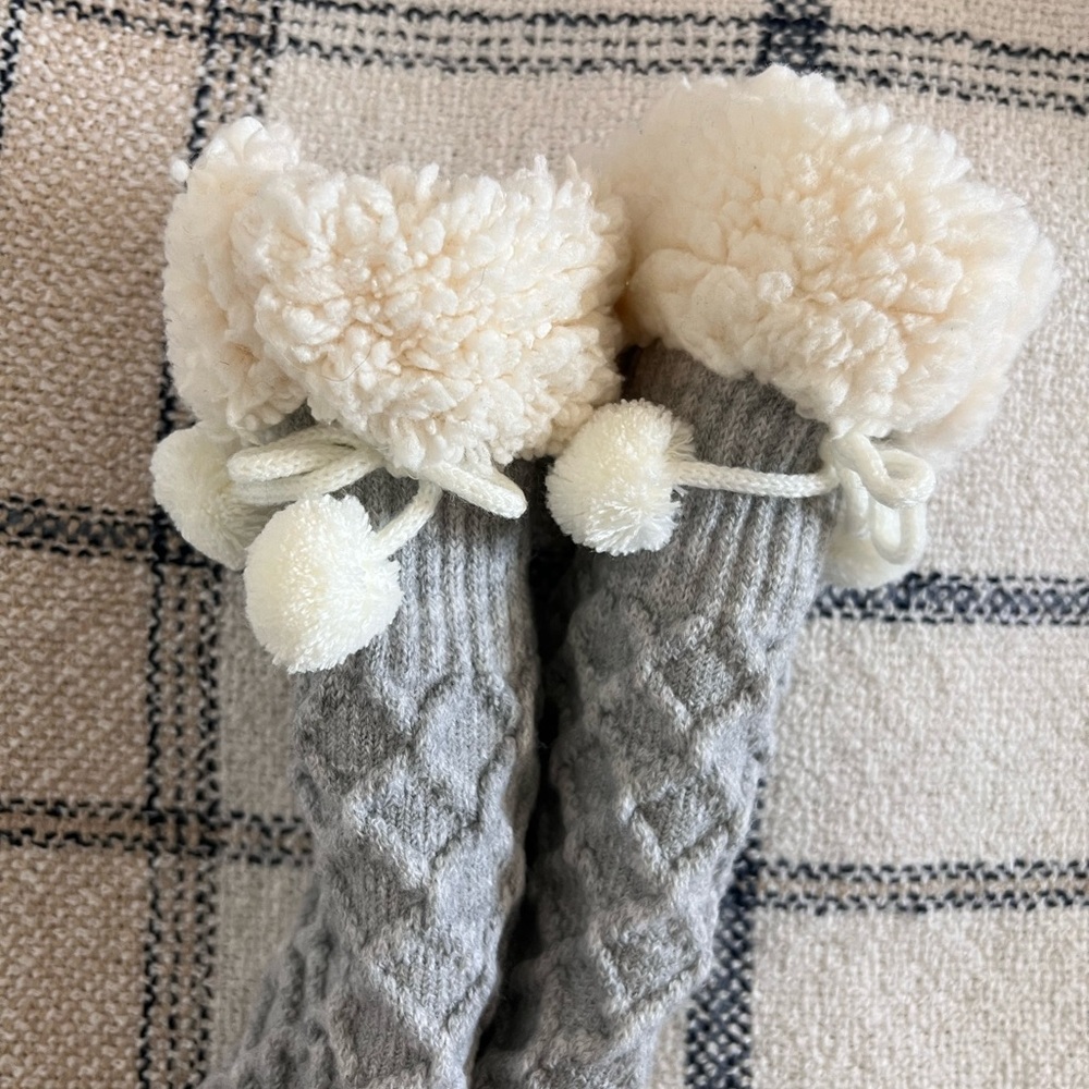 Fuzzy socks - Picture 2 of 2